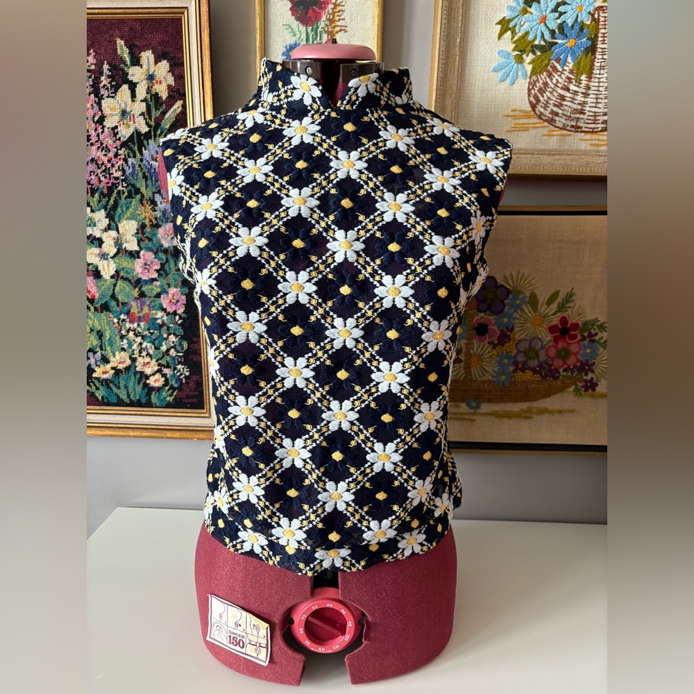 Floral Sleeveless Top in Navy and White